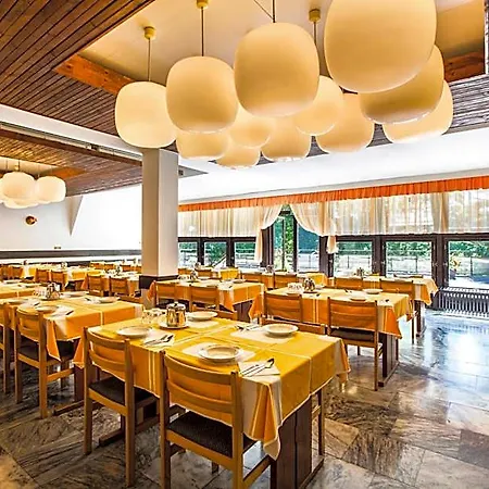 酒店 Rekreacni Zarizeni Trnavka 3*